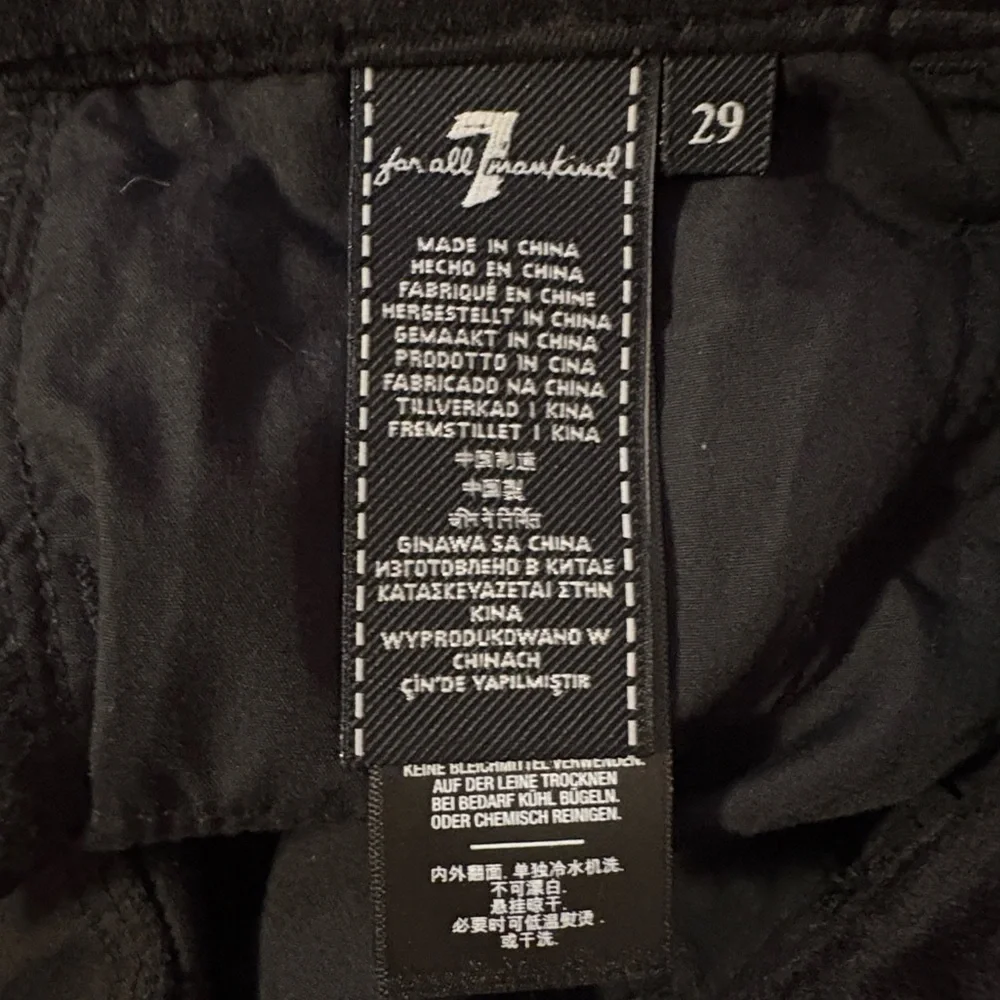 🎉Host Pic🎉 FREE Shipping!! 7 For All Man Kind Black Velvet Super Skinny pants - Picture 8 of 10